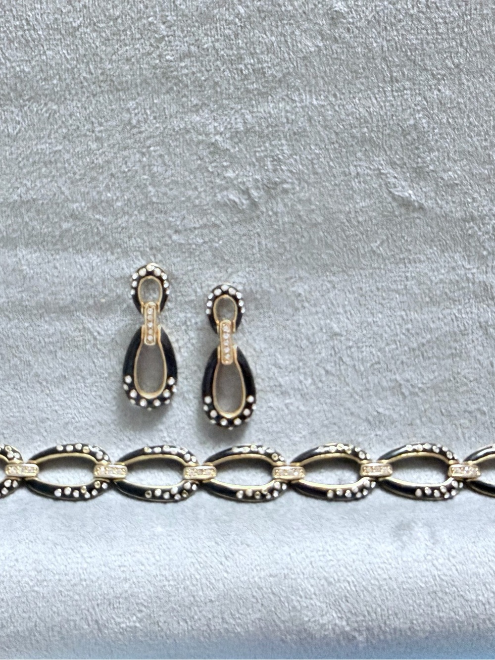Camrose & Kross Bracelet and earring set